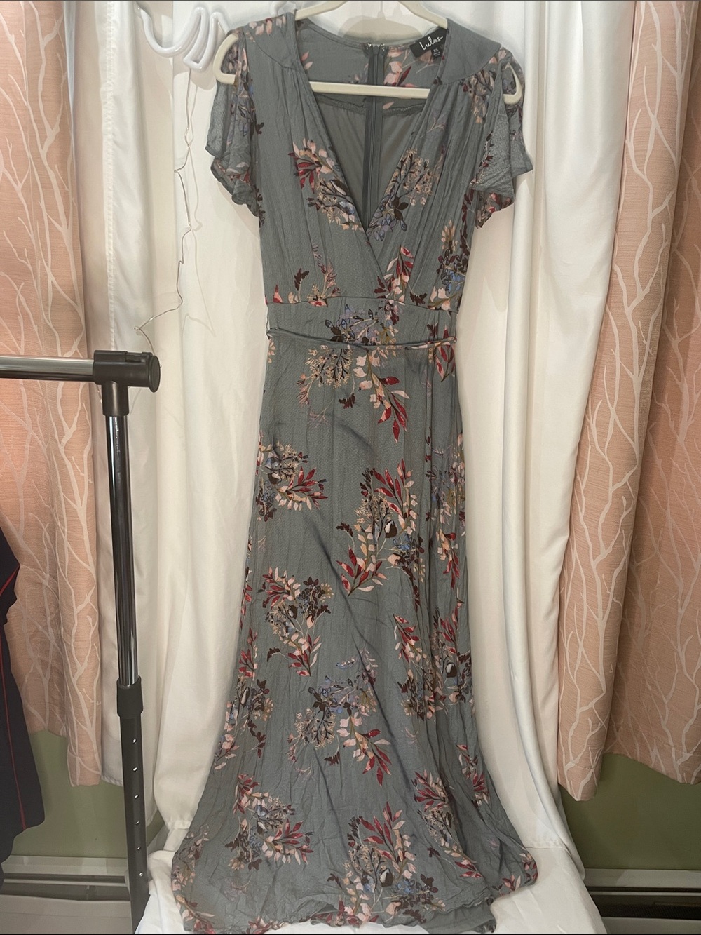 Lulu's Gray Floral Wrap Maxi Dress with Red & Blue Accents